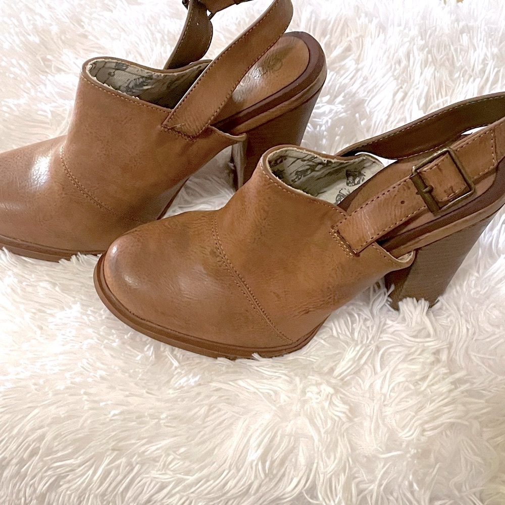 Women's Tan Leather Heeled clogs 🆕